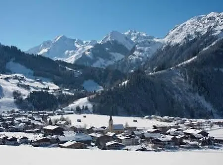 Guest house Gaestehaus Hochwimmer Hollersbach im Pinzgau