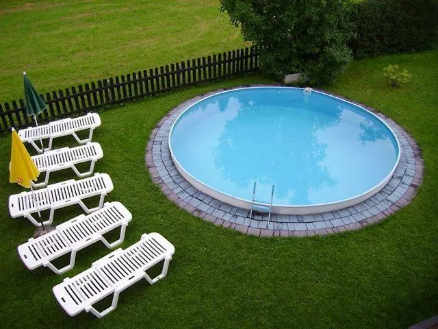 Gaestehaus Hochwimmer ホラースバッハ・イム・ピンツガウ